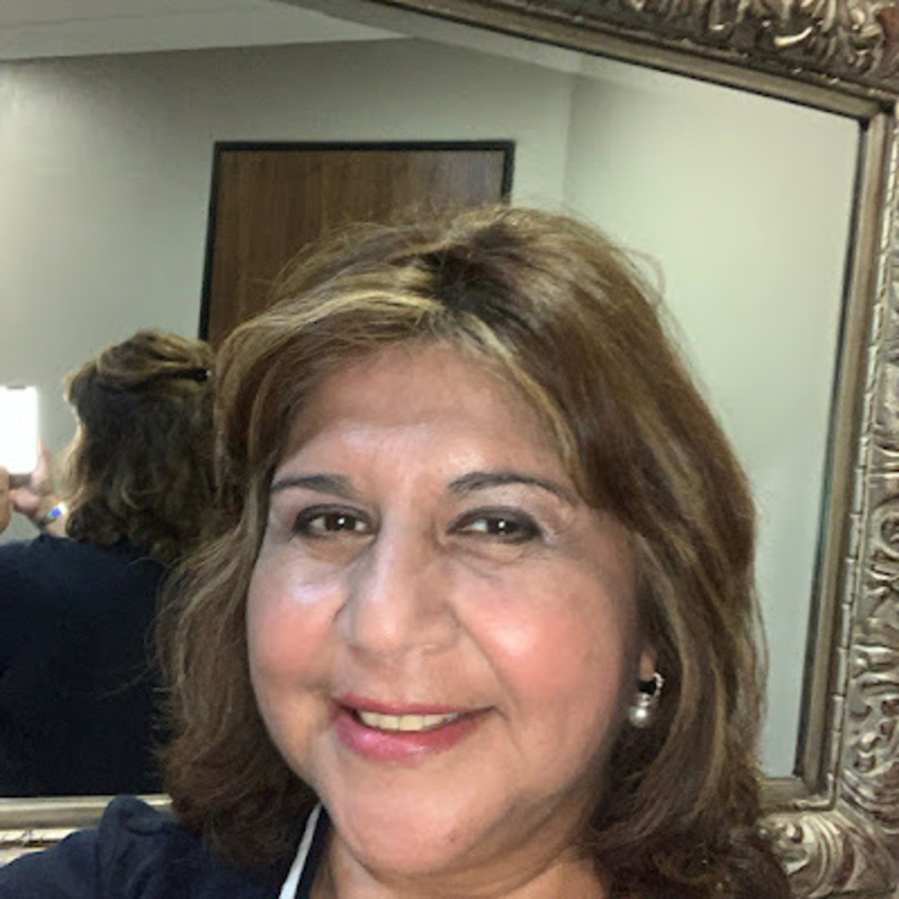 Meet your Posher, Ofilia